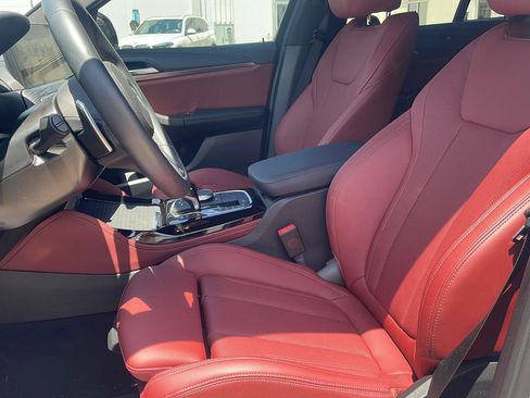 Used 2025 BMW X4 xDrive30i w/ Premium Package AWD/4WD image 6