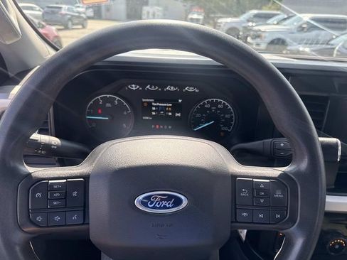 Used 2023 Ford F250 XLT w/ FX4 Off-Road Package image 27