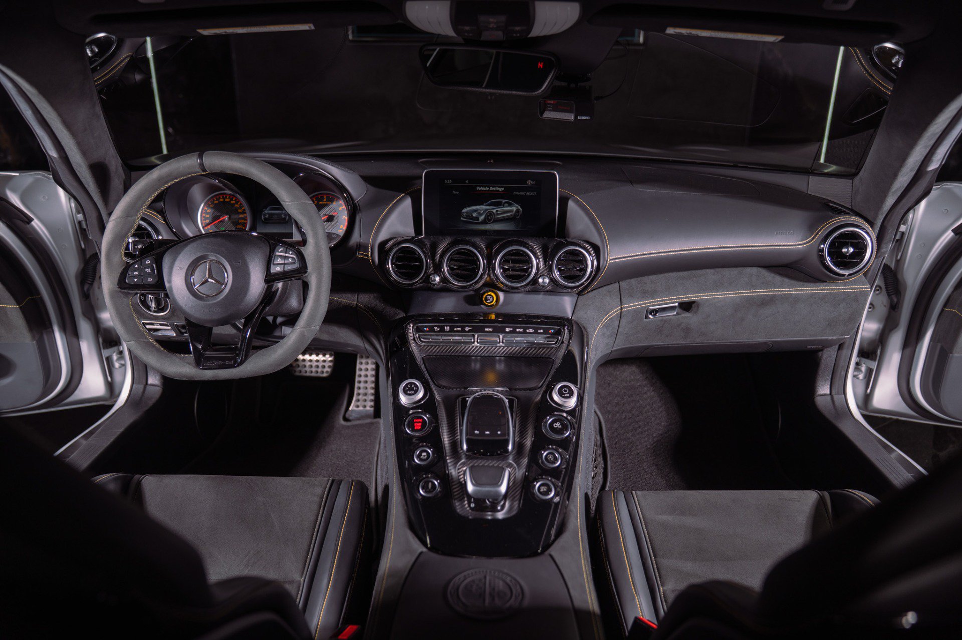 Used 2018 Mercedes-Benz AMG GT R image 2