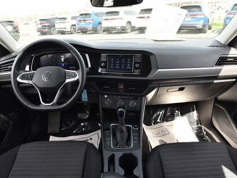 Used 2024 Volkswagen Jetta S image 7