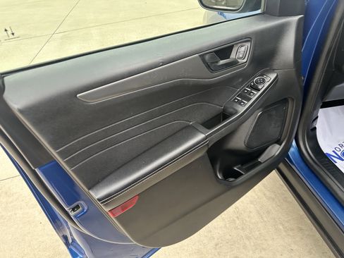 Used 2023 Ford Escape Active FWD image 11