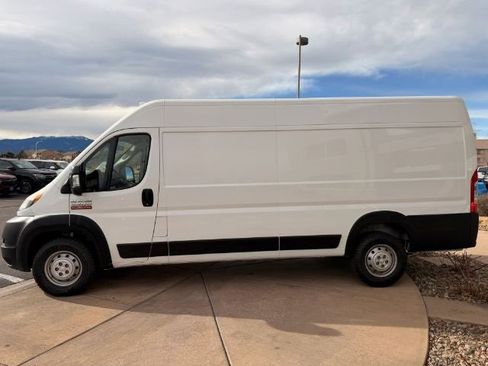Used 2022 RAM ProMaster 3500 w/ Premium Convenience Group image 4