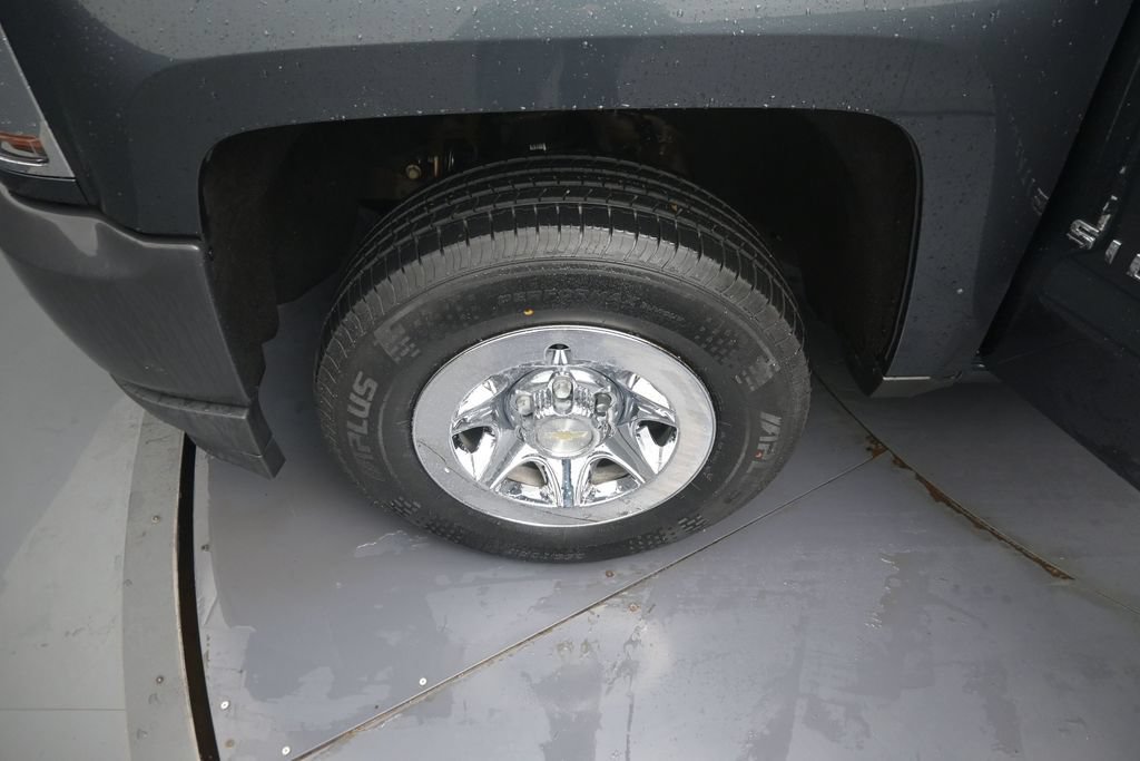 Used 2017 Chevrolet Silverado 1500 W/T AWD/4WD image 31