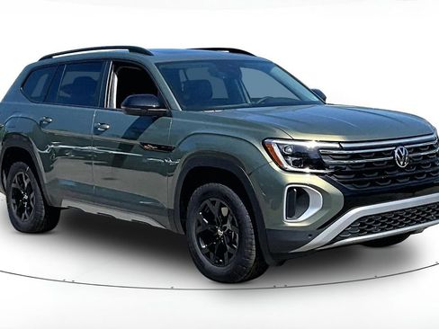 New 2026 Volkswagen Atlas Peak Edition AWD/4WD image 1