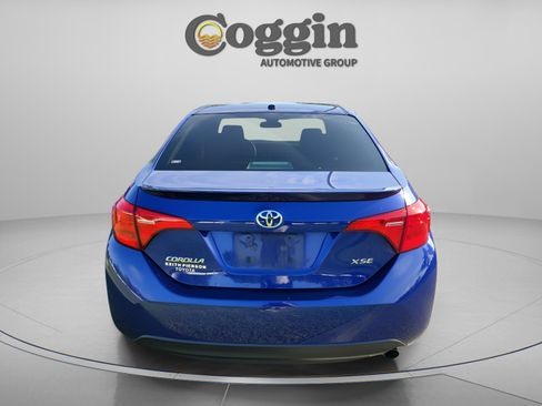 Used 2017 Toyota Corolla XSE FWD image 3