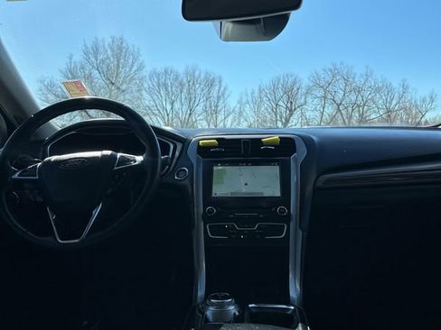 Used 2018 Ford Fusion Energi SE image 10