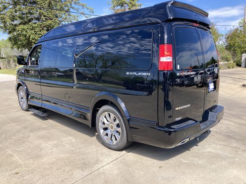 New 2026 Chevrolet Express 2500 Extended w/ Driver Convenience Package RWD image 8