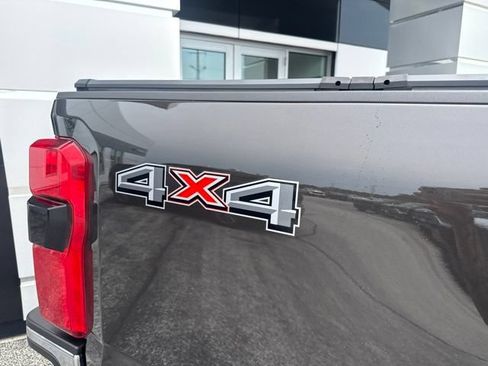Used 2024 Ford F250 Lariat w/ Chrome Package AWD/4WD image 11
