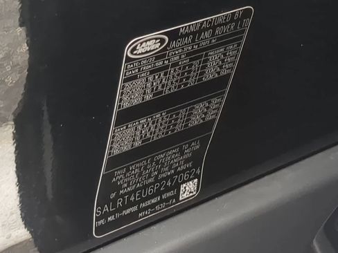 Certified 2023 Land Rover Discovery S R-Dynamic image 37