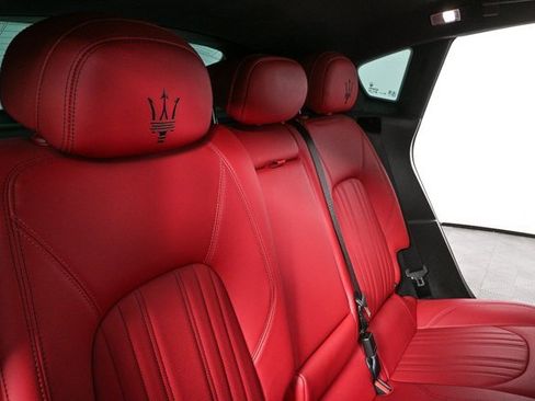 Certified 2022 Maserati Levante GT image 24