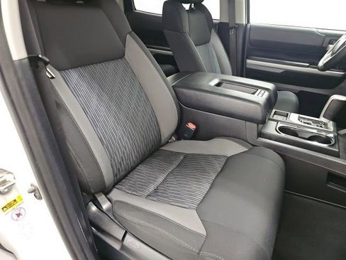Used 2015 Toyota Tundra SR5 image 40