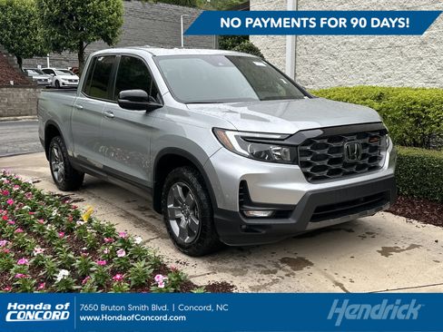 Certified 2025 Honda Ridgeline TrailSport image 1