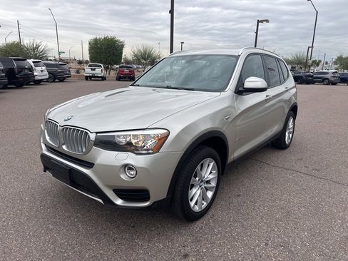 Used 2017 BMW X3 sDrive28i image 12