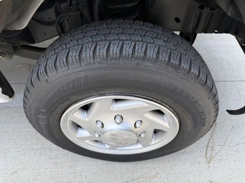 Used 2012 Ford E-150 and Econoline 150 E-150 Van w/ PWR Group image 15