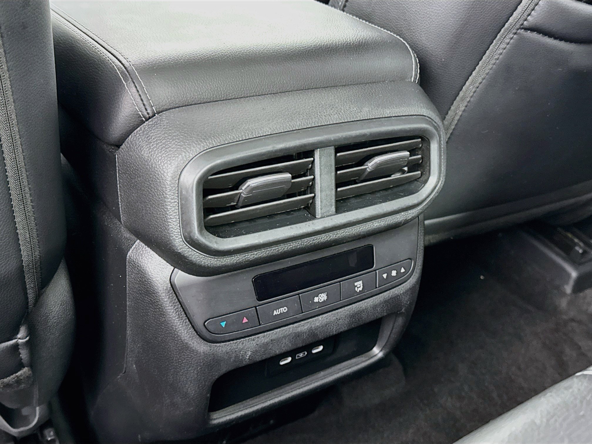 Certified 2024 Honda Pilot Touring image 27