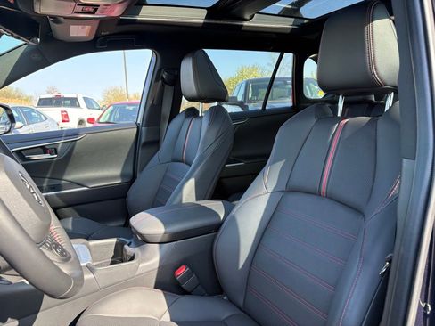 Used 2025 Toyota RAV4 XSE w/ Premium Package AWD/4WD image 5