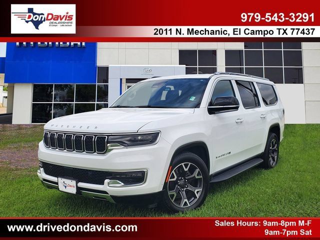Used 2023 Jeep Wagoneer L Series III w/ Preferred Equipment Group AWD/4WD image 1