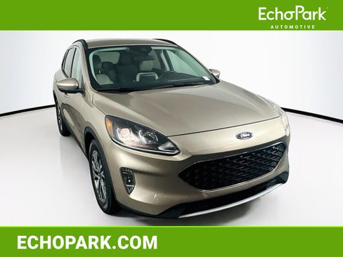 Used 2021 Ford Escape SEL w/ Technology Package FWD image 1