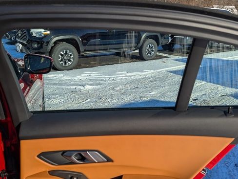 Used 2023 BMW 330i xDrive 330i xDrive w/ Driving Assistance Package image 18