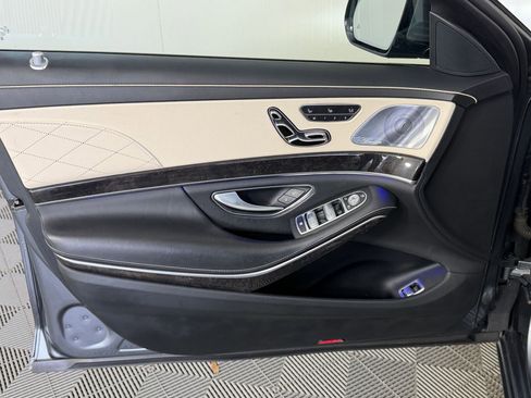 Used 2020 Mercedes-Benz S 560 Sedan image 12