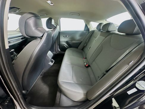 Used 2025 Kia K4 FWD image 26