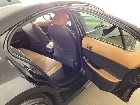 Used 2025 Lexus IS 350 F Sport w/ Navigation Package AWD/4WD image 20