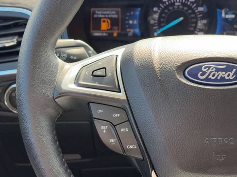 Used 2023 Ford Edge Titanium AWD/4WD image 12
