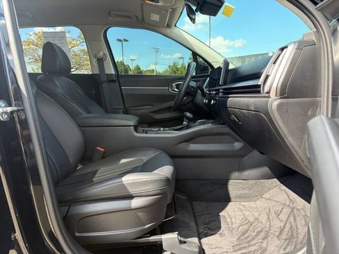 Certified 2025 Kia Sorento S FWD image 14