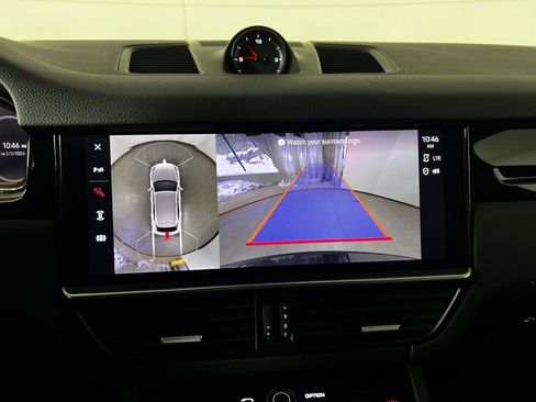 Certified 2022 Porsche Cayenne image 28