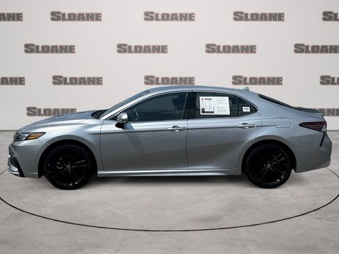 Used 2024 Toyota Camry XSE FWD image 2