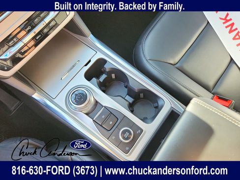 Used 2023 Ford Explorer XLT w/ Equipment Group 202A AWD/4WD image 16