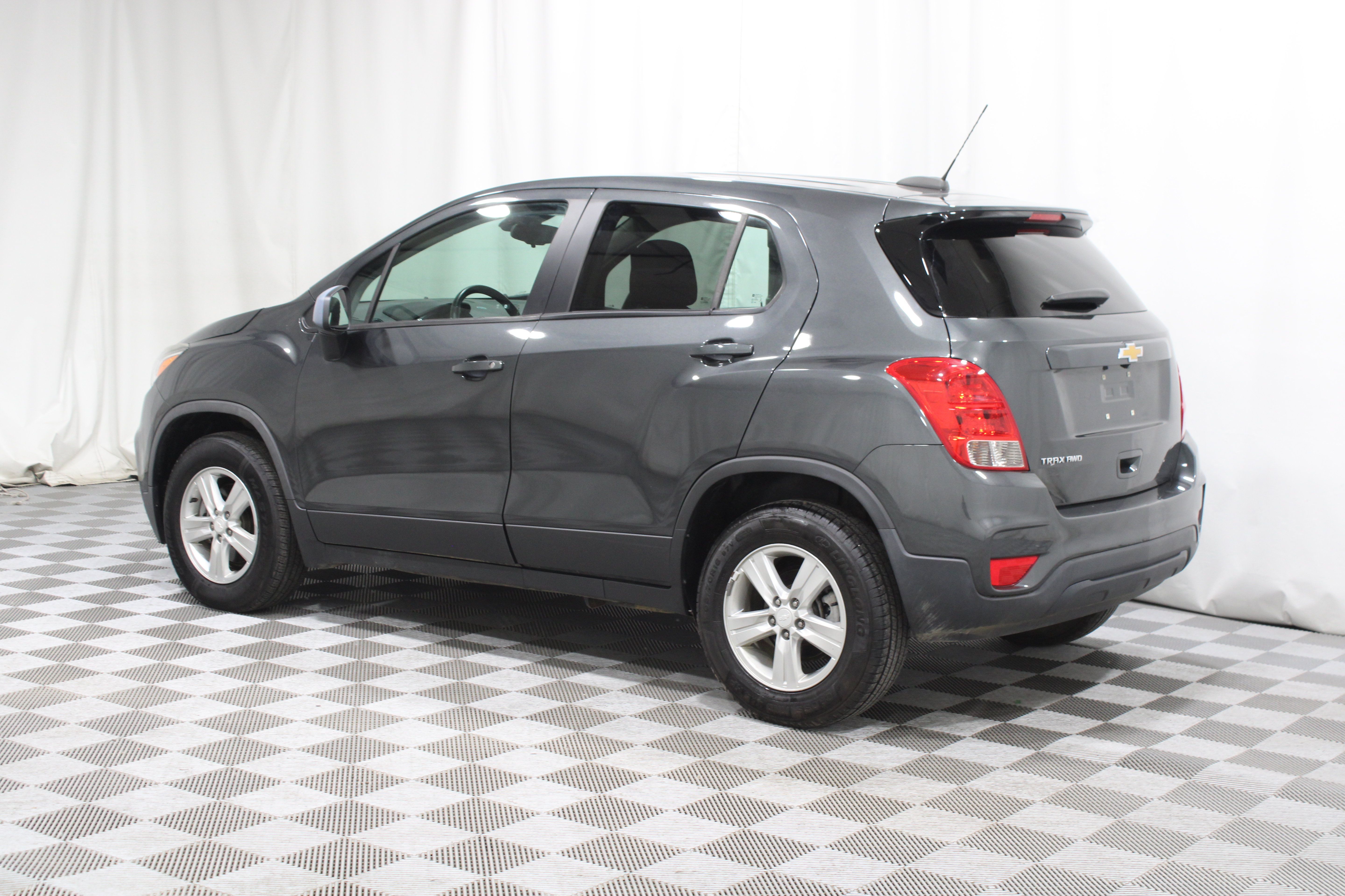 Used 2020 Chevrolet Trax LS w/ Tint and Cruise Package AWD/4WD image 31