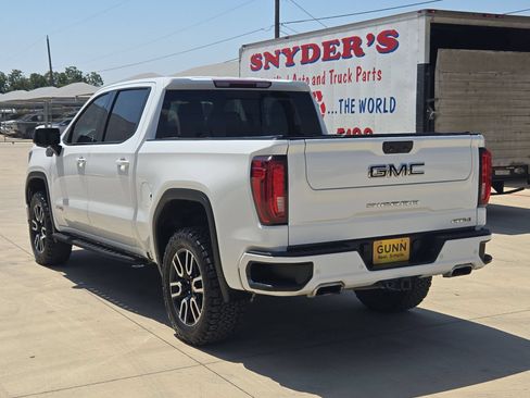 Certified 2022 GMC Sierra 1500 AT4 w/ AT4 Premium Package AWD/4WD image 5