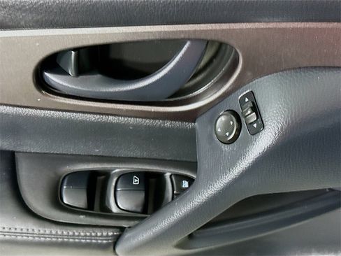 Certified 2021 Nissan Rogue Sport S image 22