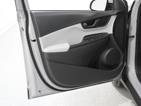 Certified 2023 Hyundai Kona SEL image 4