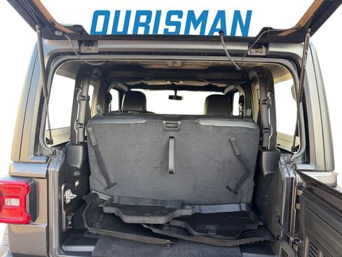 Used 2020 Jeep Wrangler Rubicon w/ LED Lighting Group image 26