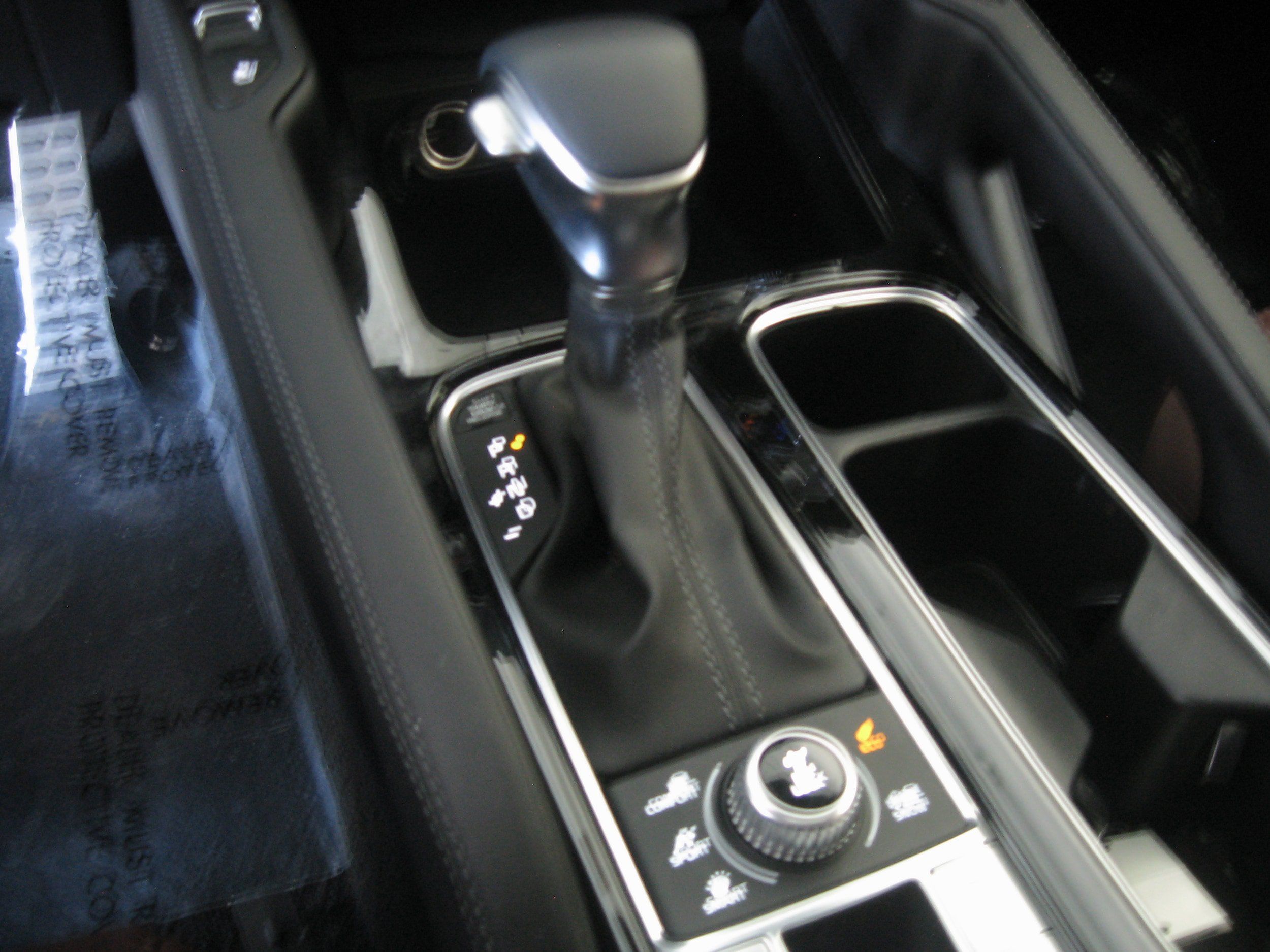 Certified 2024 Kia Telluride SX Prestige AWD/4WD image 16
