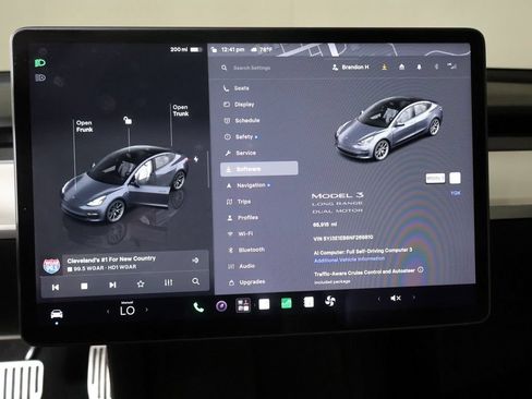 Used 2022 Tesla Model 3 Long Range AWD/4WD image 3