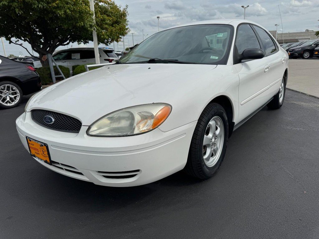 Used 2004 Ford Taurus SE FWD image 8