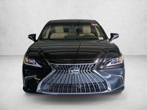 Used 2025 Lexus ES 300h w/ Premium Package FWD image 2