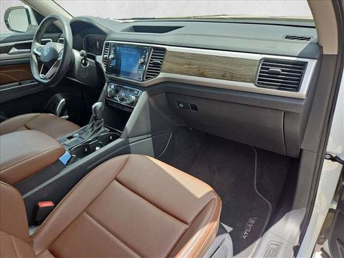 Used 2023 Volkswagen Atlas SE FWD image 23