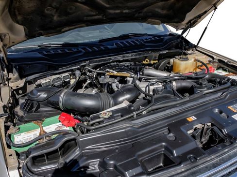 Used 2017 Ford F250 Lariat w/ Lariat Ultimate Package image 59