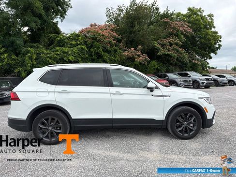 Used 2024 Volkswagen Tiguan SE FWD image 6