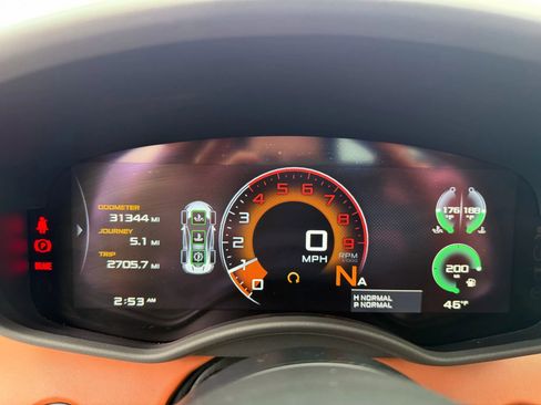 Used 2017 McLaren 570S image 29