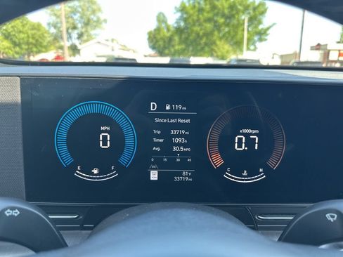 Used 2025 Hyundai Kona SEL FWD image 26