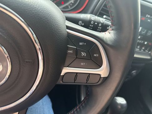 Used 2018 Jeep Compass Trailhawk w/ Leather Interior Group image 30