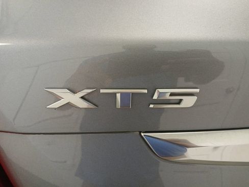Certified 2025 Cadillac XT5 Premium Luxury w/ Technology Package AWD/4WD image 26