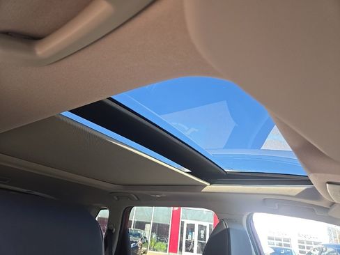 New 2026 Nissan Pathfinder SL image 26