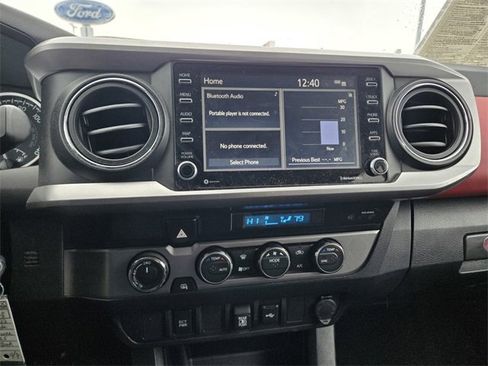 Used 2022 Toyota Tacoma SR5 image 7