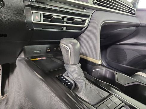 Used 2025 Toyota Camry SE FWD image 21